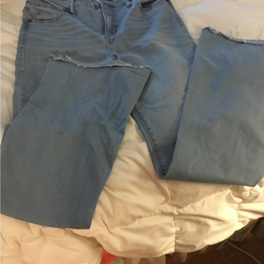 Crown and Ivy Jeans - Picture 2 of 3